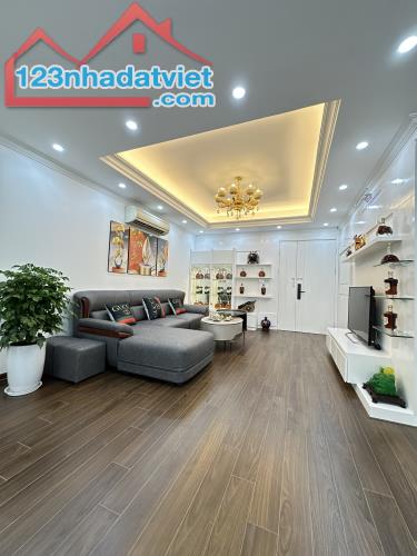 Bán căn hộ 3PN 120m2 N09 Thành Thái View Công Viên, Giá 7.x tỷ nhà đẹp đủ đồ LH 0975970420