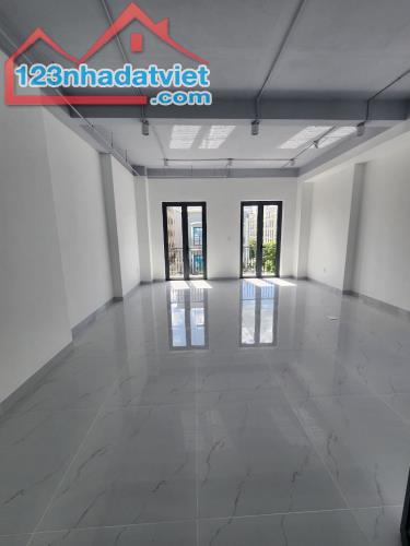 căn biệt thự đẹp thuê để ở hoặc kinh doanh 252m² Vinhomes Grand park - 4