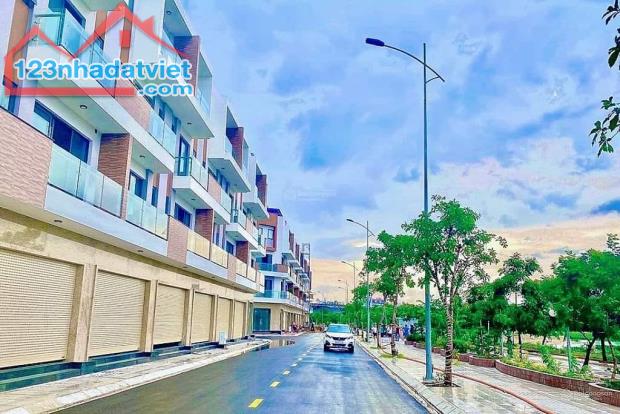 Duy nhất Căn ngoại giao shophouse Hacom Mall Ninh Thuận chỉ 3,1tỷ/căn - 3