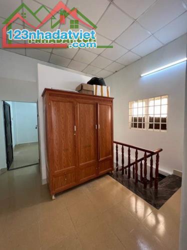 HÀNG HÓT Ở BÌNH TÂN GIÁP QUẬN 6 - DT 70M2 - 4 TẦNG HXH - GIÁ NHỈNH 6 TỶ. - 4