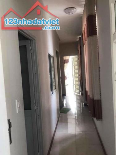 Nhà 3 Tầng Mặt Tiền Trung Chánh, Hóc Môn - 70m2 - Giá Rẻ. - 1