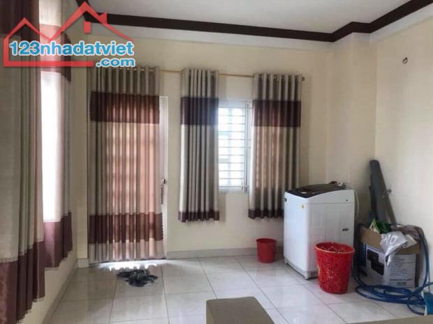 Nhà 3 Tầng Mặt Tiền Trung Chánh, Hóc Môn - 70m2 - Giá Rẻ. - 3