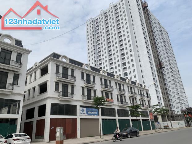 Bán căn Shophouse Sông Hồng trục giữa, kinh doanh buôn bán sầm uất