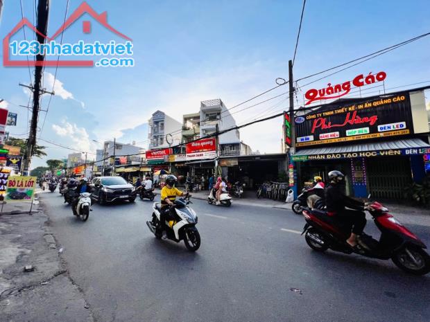 NHÀ ĐẸP - CĂN DUY NHẤT KHU VỰC - GẦN SIÊU THỊ EMART2 & CÔNG VIÊN LÀNG HOA - DT 56M²