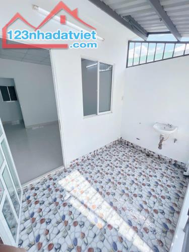 NHÀ 3 TẦNG MỚI ĐẸP - NGAY CHỢ BÌNH LONG - NGUYỄN SƠN - 23M2 - GIÁP TÂN PHÚ - SỔ NỞ HẬU - 4