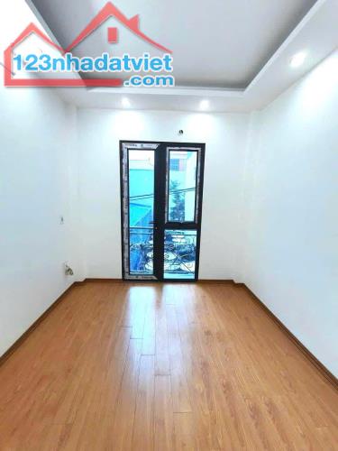 Bán Nhà 3 tầng DT 30m2 ô tô đỗ gần, ngay gần yên nghĩa hà đông  giá chỉ 3tỷ1, LH 0985439** - 3