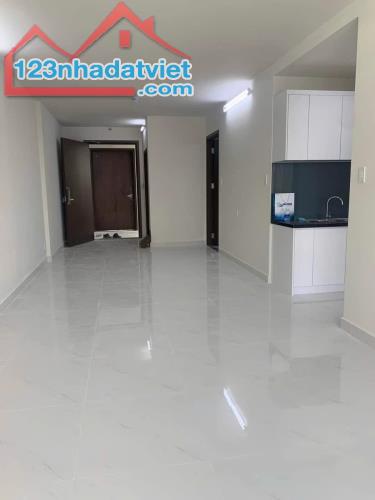 Bán căn hộ 2pn,2wc, 71m2, 2 ty5 , mặt tiền phạm thế hiển q.8 - 1