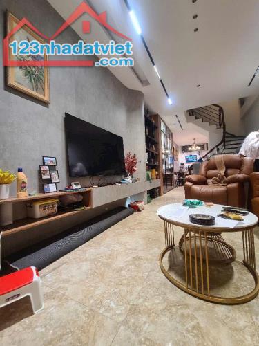 VIP HAI BÀ TRƯNG  ✅️HỒNG MAI PHÂN LÔ 4 TẦNG 70m²  💥 Nhà chủ tự xây, 💥 Sổ phân lô đẹp hơn - 3