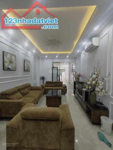 Bán nhà An Dương Vương 45m2 x 6 tầng,thang máy,lô góc,oto vào,tặng nội thất giá 8,9 tỷ - 2