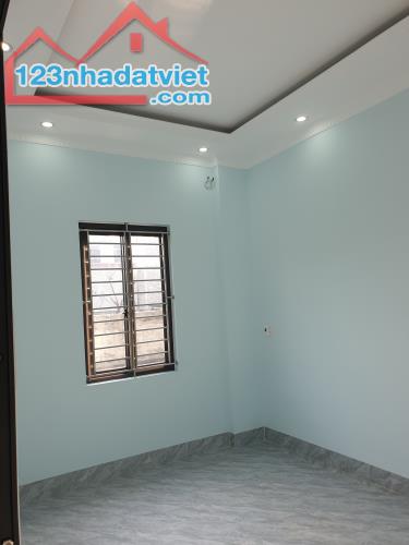 BÁN NHÀ ĐẸP 2.17 TỶ 3 TẦNG 57M2 Ô TÔ ĐỖ CỬA NGÕ TÔ HIẾN THÀNH - 4