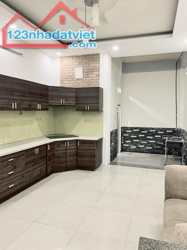 💥TRẦN THÁNH TÔNG - P15 - TÂN BÌNH - GIÁ 7,5 Tỷ - 80m2 ( 4 x 20m ) 4 TẦNG - XE HƠI NGỦ NHÀ - 3