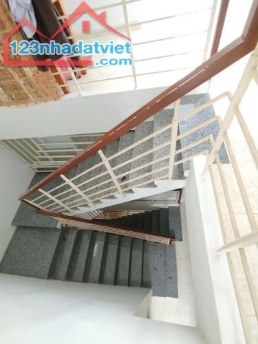 Mặt tiền Phố Tây 3 tầng ngang 5m chỉ hơn 5 tỷ - 1