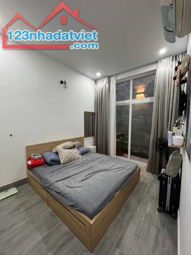 Bán nhà đẹp Nguyễn Sỹ Sách, Tân Bình, DT 84m2 chỉ 5,9 tỷ còn TL 0935767286 - 2