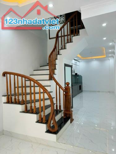 Bán Nhà Vân Canh 36m2*4Tầng, Vị trí thuận lợi đi lại gần KĐT Vân Canh Ôtô 100m chỉ 4 Tỷ.