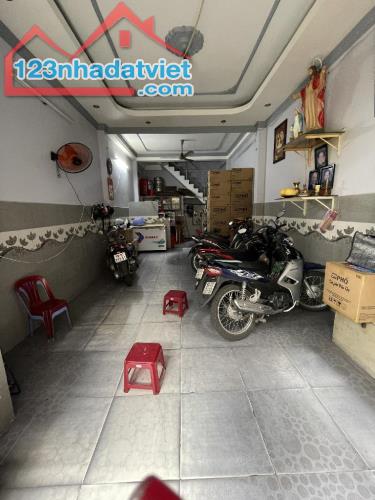 Nhà Hẻm Ôtô, 4 tầng đúc, Trường Chinh, Ngã Tư 7 Hiền, Tân Bình, 4x11m, 43m2, chỉ 9 tỷ TL