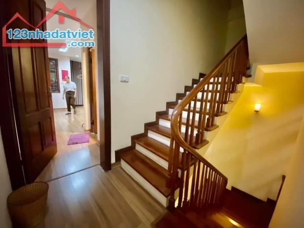 BÁN GẤP NHÀ ĐẸP KHU PHÂN LÔ GIẢNG VÕ DT56m2, Ô TÔ KINH DOANH - 3