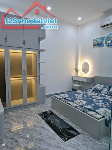 ⭐️Bán Nhà Chợ Vải Tân Bình - 52m² - 2 lầu - Hẻm Thông - Sổ Vuông - Không Lộ Giới - 5,5 tỷ - 4