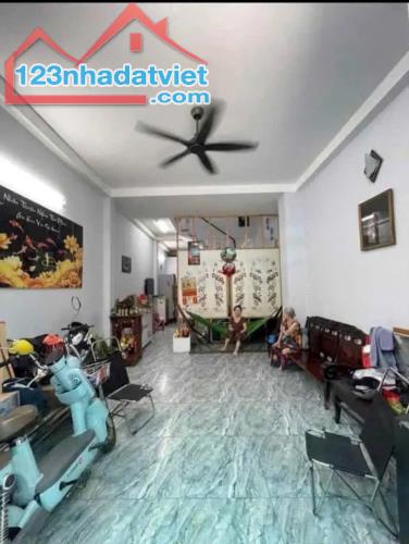 🏡NHÀ ĐƯờNG XE HƠI, ÂU DƯƠNG LÂN, P3 Q8, 3 TẦNG, NGANG 4.1M, 60M2, CHỈ 8 TỂ HƠN.0902493390