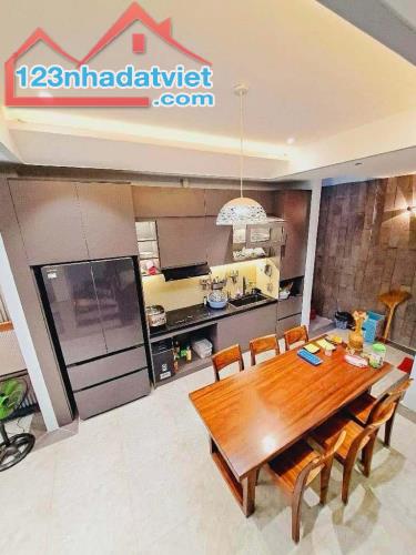 Gấp bán nhà 4 tầng, 39m2, vừa ở vừa KD, hẻm xe hơi thông Nguyễn Đình Chiểu,Quận 3, 7.5 Tỷ - 2