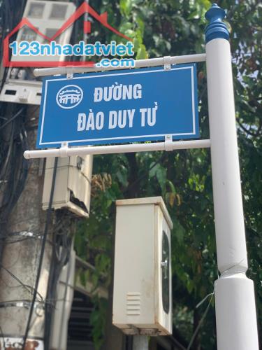 Bán đất tặng nhà, dt 125 m2; mặt tiền đường Đào Duy Từ - trung tâm phố cổ Hội An.