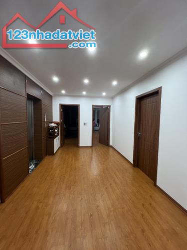 Bán Mặt phố Hồng Tiến 100m2 MT 7m Lô góc Đường 40m Kinh doanh đỉnh - 3