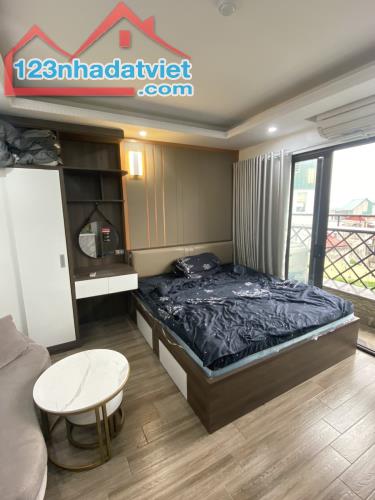 Cho thuê Căn hộ Apartment tại ngõ 193 Trích Sài, Bưởi, Tây Hồ. View hồ cực thoáng. Chỉ 7tr - 3