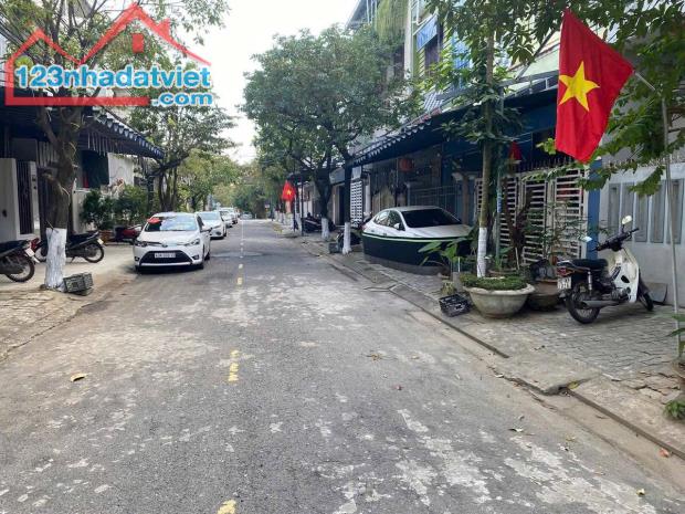 ⭐️⭐️⭐️Bán đất MT đường Vùng Trung 6 giá 3,3 tỷ/110m2, KĐT Phú Mỹ An, sát FPT - 1