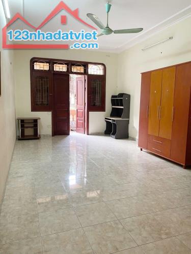 Cho thuê nhà ngõ ô tô Lê Trọng Tấn 5 tầng, 60m2, 6 ngủ, 20 Triệu - làm VP, Trung tâm, KD - 2