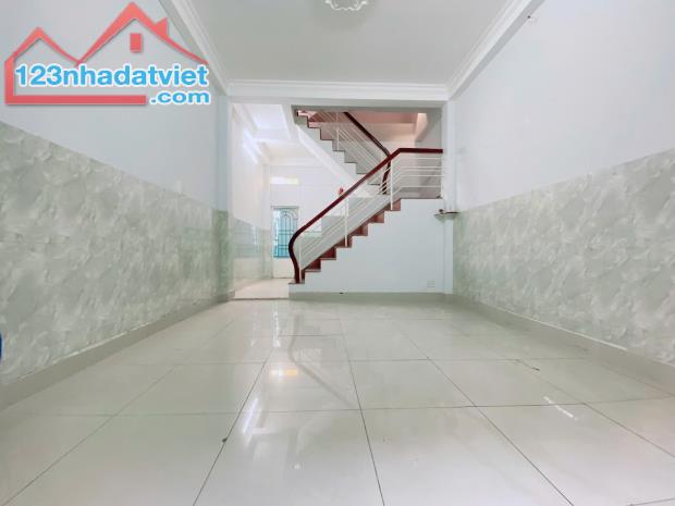 THÍCH QUẢNG ĐỨC - HẺM NHỰA Ô TÔ THÔNG - NHÀ ĐẸP 4 TẦNG 3PN - CHỈ NHỈNH 6 TỶ - 2