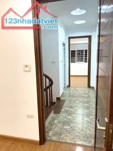 Nhà dân thoáng trước sau-Ôtô 7 chỗ đỗ cửa phố Lê Trọng Tấn 40m2*5 Tầng 11.8 tỷ - 5