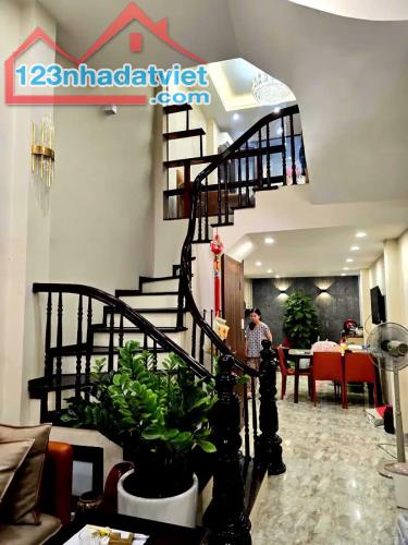 TỨ LIÊN, TÂY HỒ. 60M2 4 TẦNG MT 4,5M GIÁ 15,5 TỶ- MẶT NGÕ OTO TRÁNH- NGÕ THÔNG - KINH - 2