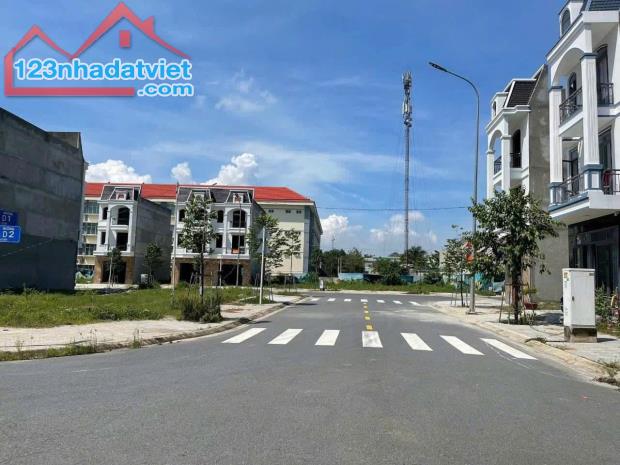 868 triệu/nền 75m2, ngay cổng KCN VSIP II, bán 1 cặp 10m thuận tiện cho thuê, kinh doanh, - 2