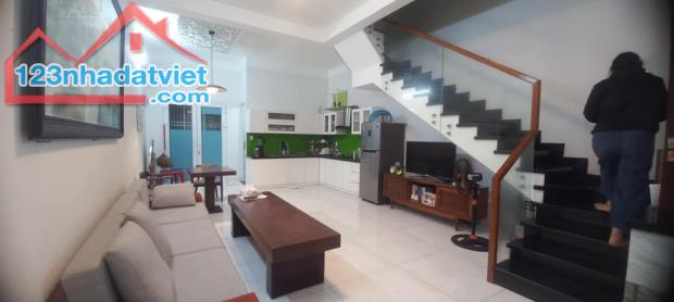 🏩 Bán nhà 2 mê mt đường Nguyễn Thị Thập, 70m2, 5.1 tỷ tl