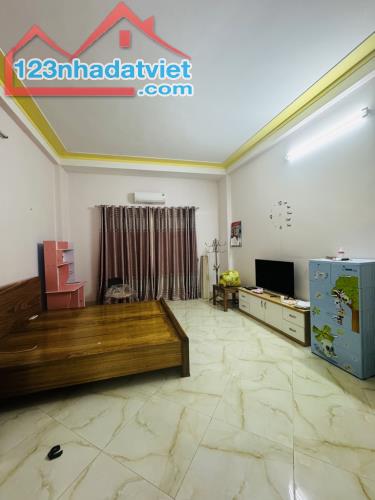 PHẠM VĂN ĐỒNG, CẦU GIẤY -  Ô TÔ TRÁNH - KINH DOANH - 34M GIÁ 7 TỶ - 2