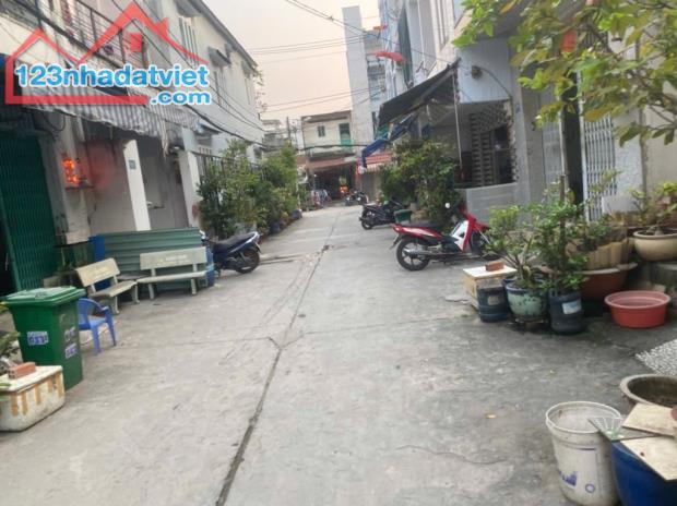 Mua Bán nhà Phan Anh, ngã tư Bốn Xã, 90m2, đường 8m, tặng nhà cấp 4 tiện xây mới, nhỉnh 6 - 2