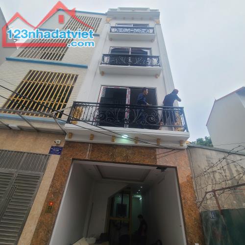 NHÀ ĐẸP PHÚ LƯƠNG, 2 THOÁNG, THANG MÁY, Ô TÔ 7 CHỖ NGỦ TRONG NHÀ 43M2, 5 TẦNG NHỈNH 8 TỶ