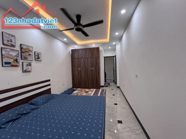 🏡 lệnh cư.khâm thiên.mặt ngõ rộng KD NHỎ.-DT 32M-5T-MT3.6M; GIÁ CHỈ 7 TỶ - 4