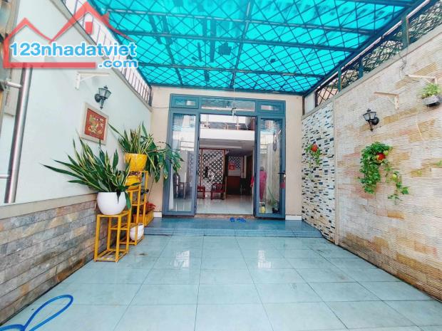 Bán Nhà 5 Tầng Ôtô Ngủ Trong Sân ĐƯỜNG QUANG TRUNG GÒ VẤP 70m2 Chỉ 8 Tỷ HẺM XE HƠI THÔNG