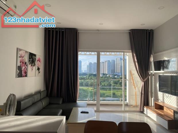 Cho thuê căn hộ LakeView 2 2PN Thủ Thiêm quận 2