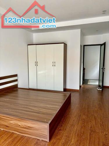 Chỉ 3 tỷ 45 NHÀ PHỐ NGUYỄN ĐỨC CẢNH, ĐỀN LỪ. LÔ GÓC 29M × 4 Tầng. Sát Ô tô, Ở sướng. - 3