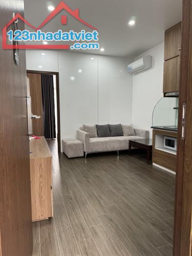 Cho thuê căn hộ 2 p.ngủ rộng rãi Vinhomes Marina, DT: 80m2.