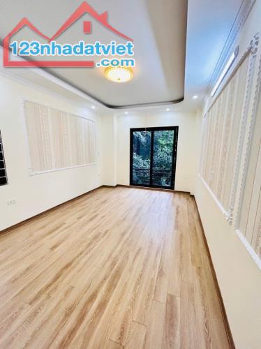 BÁN NHÀ PHÂN LÔ NGUYỄN KHOÁI GẦN Ô TÔ 38M X 5T X  GIÁ 6.3 TỶ. - 1