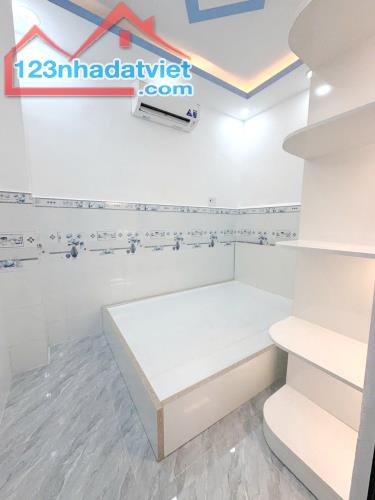 Nhà 32.2m2 cách mặt tiền Nguyễn Duy 20m P12Q8 - 3