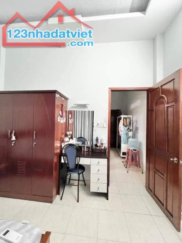 Mặt tiền Dương Bá Trạc 204m2 Mới ở ngay chỉ 14 tỷ 5 - 3