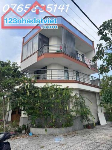 Hot Hot Hot ! Cần bán gấp nhà đẹp 65m², vị trí đắc địa gần Vinhomes chỉ với 2,7 tỷ!