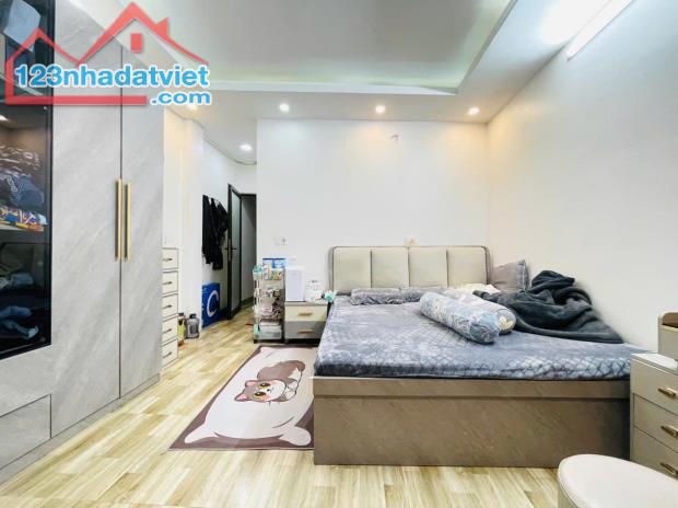 Bán nhà riêng Nam Dư, Hoàng Mai, 33m2x 5 tầng, 3pn, full đồ, sổ đỏ - 1