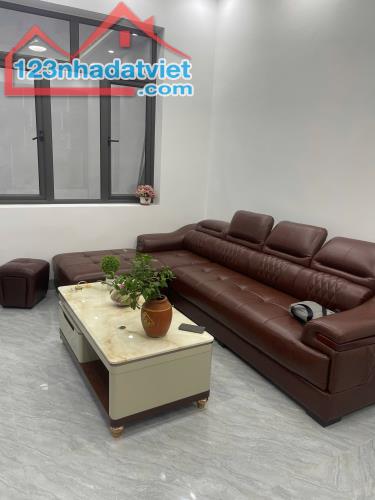 70m2*4 tầng*sân riêng* ngõ thông 12.3 tỷ phố Vương Thừa Vũ- Quận Thanh Xuân. - 1