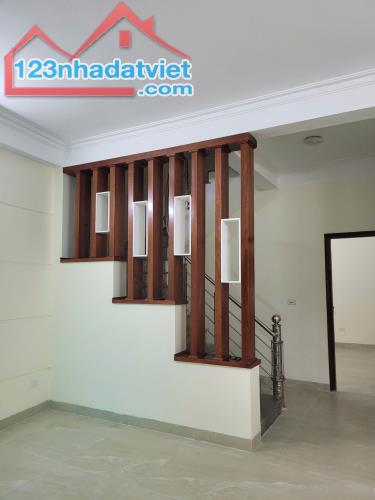 Nhà dòng tiền- ÔTÔ đỗ cửa 65m2*6 tầng/ 12.45 tỷ -70m ra 219 mặt đường Trường Chinh - 2