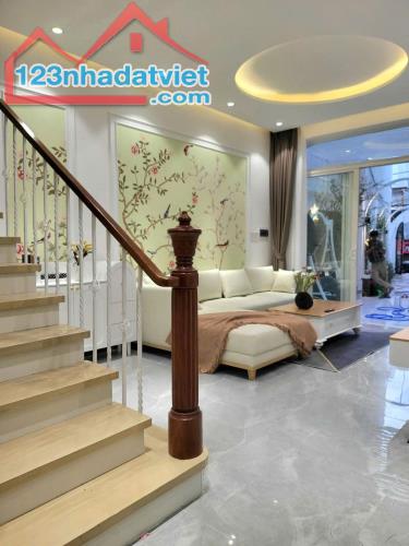 ♥ Nhà Kiệt Hải Phòng, 95m2, 3 tầng mới tinh Chill mọi góc, 4.8 tỷ - 4