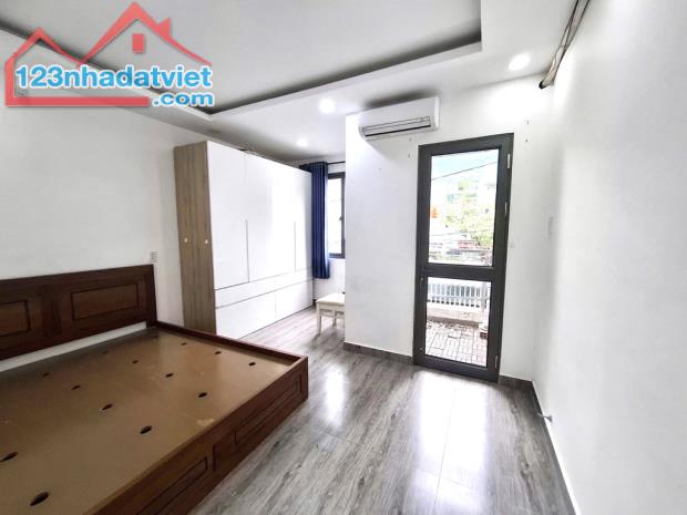 HẺM THÔNG 3,5M - QUANG TRUNG GV - GIÁP NGÃ 4 VỚI PHAN HUY ÍCH - DT 43 M²- 2 TẦNGỈ - 2